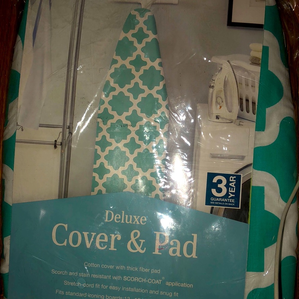 Whitmor deluxe ironing board cover & pad